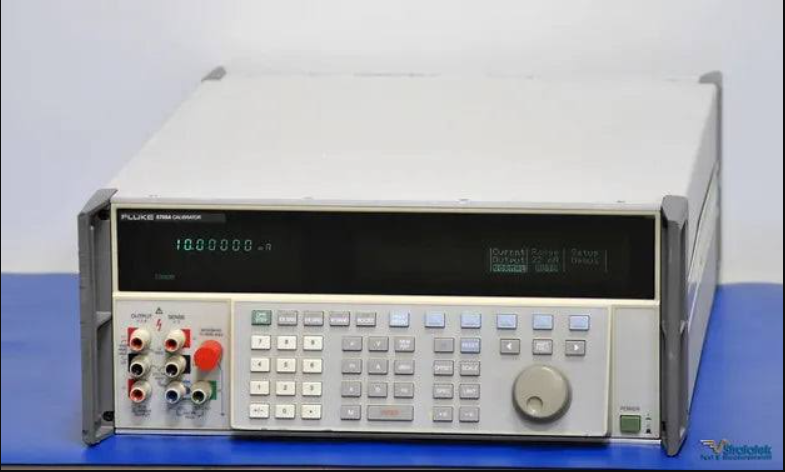 Fluke 5700A Multifunction Calibrator 5700A-03 Wideband ACV Option - Image 7